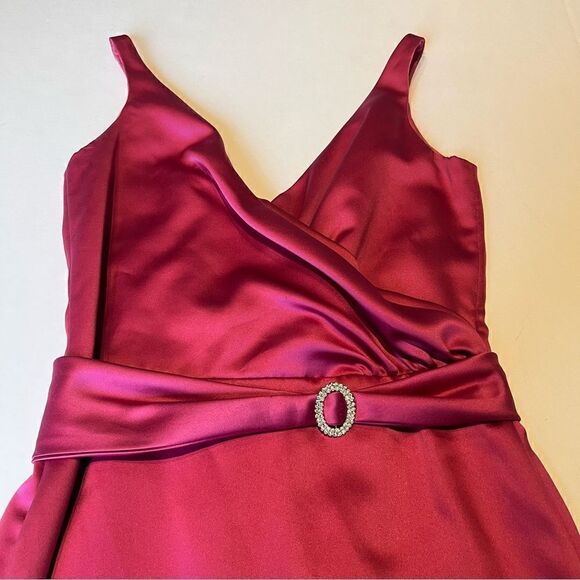 Jim Hjelm Occasions Sleeveless Long Formal Gown Mauve V neck Size 12 - Picture 2 of 8